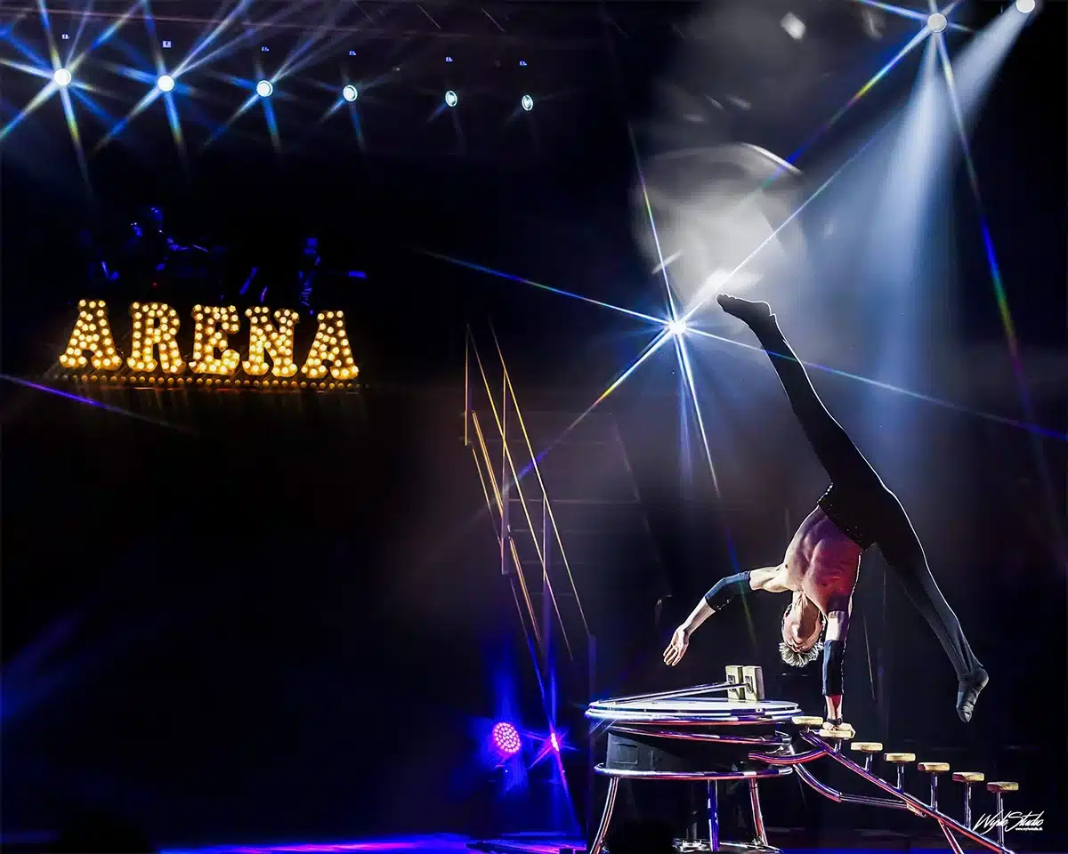 Cirkus Arena - 70 års jubilæum - håndakrobat