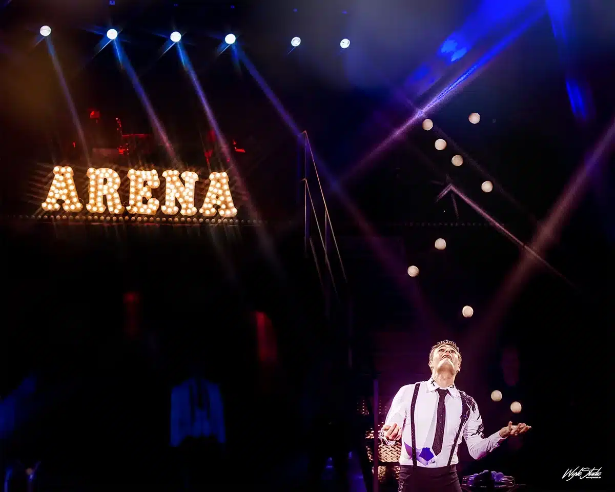 Cirkus Arena - 70 års jubilæum - jonglør