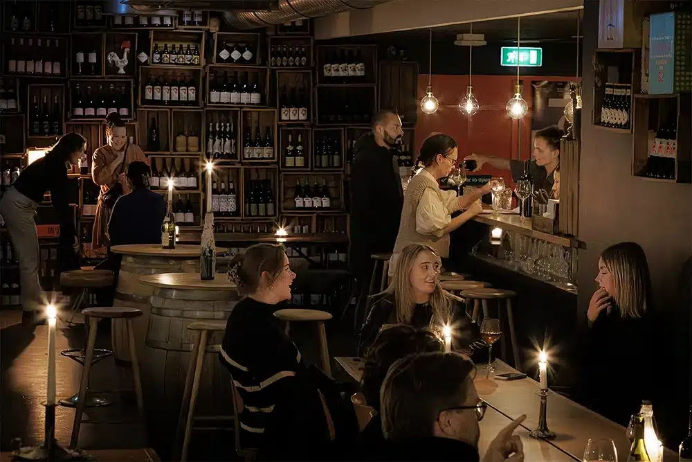 Pica Pica Vinbar med en uformel tone