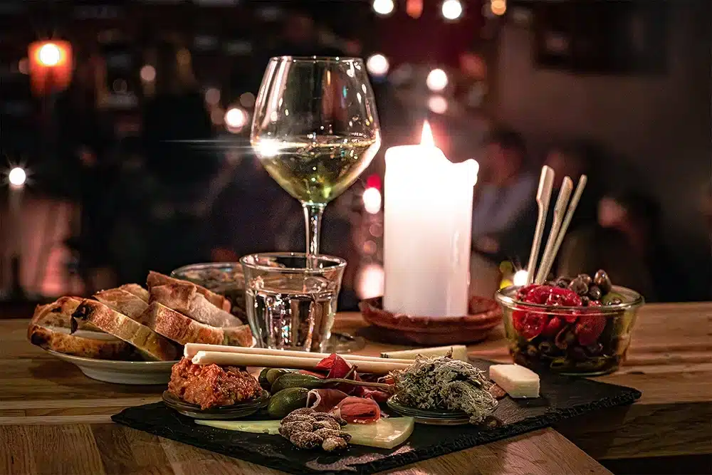 Pica Pica Vinbar - tapas Pica Pica Vinbar - tapas og vin