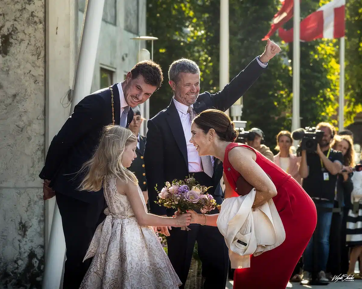 Danmark EU-formandskabet Blomsterpige