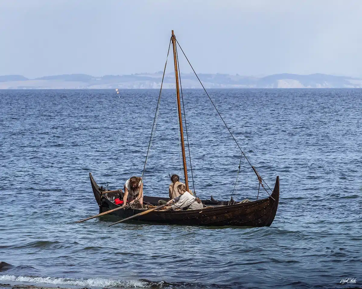 Vikingedage - Sejlads i autentisk vikingeskib - Foto Wyrle Studio