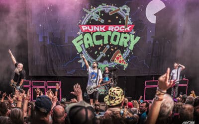 Smukfest 2025 Punk Rock Factory publikum » Aarhus Inside Punk Rock Factory gav Smukfest et punket Disney boost