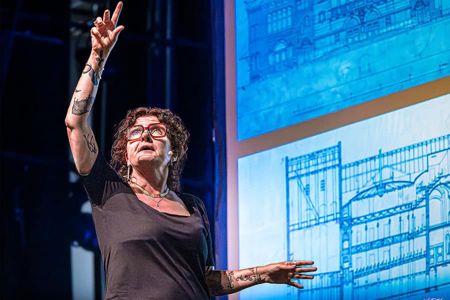 Aarhus Teater Marianne Ninna Philipsen » Aarhus Inside Aarhus Teater er et hus med hemmeligheder i hver krog