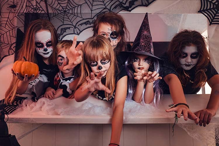 Badeanstalten Halloween Event - Envato billede