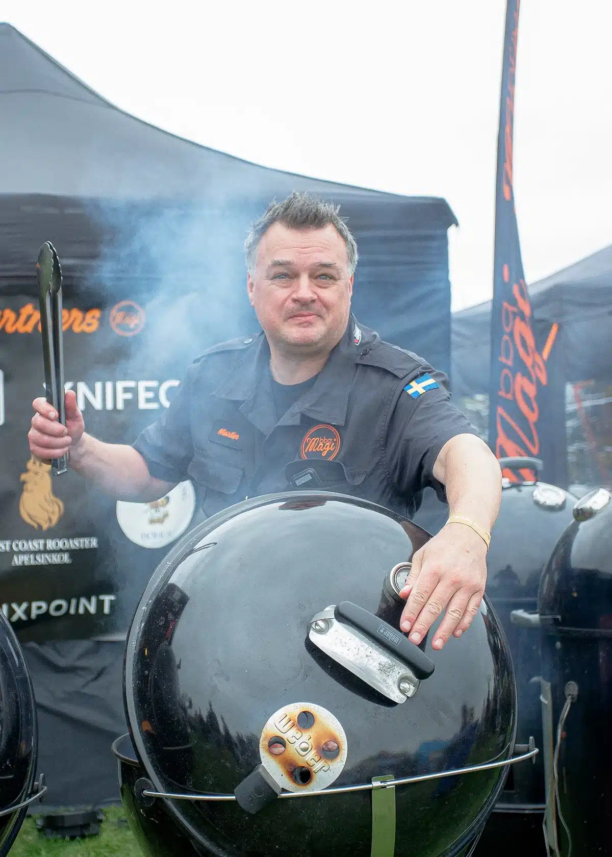 Grillmester med grill og røg ved DM i grill på Food Festival