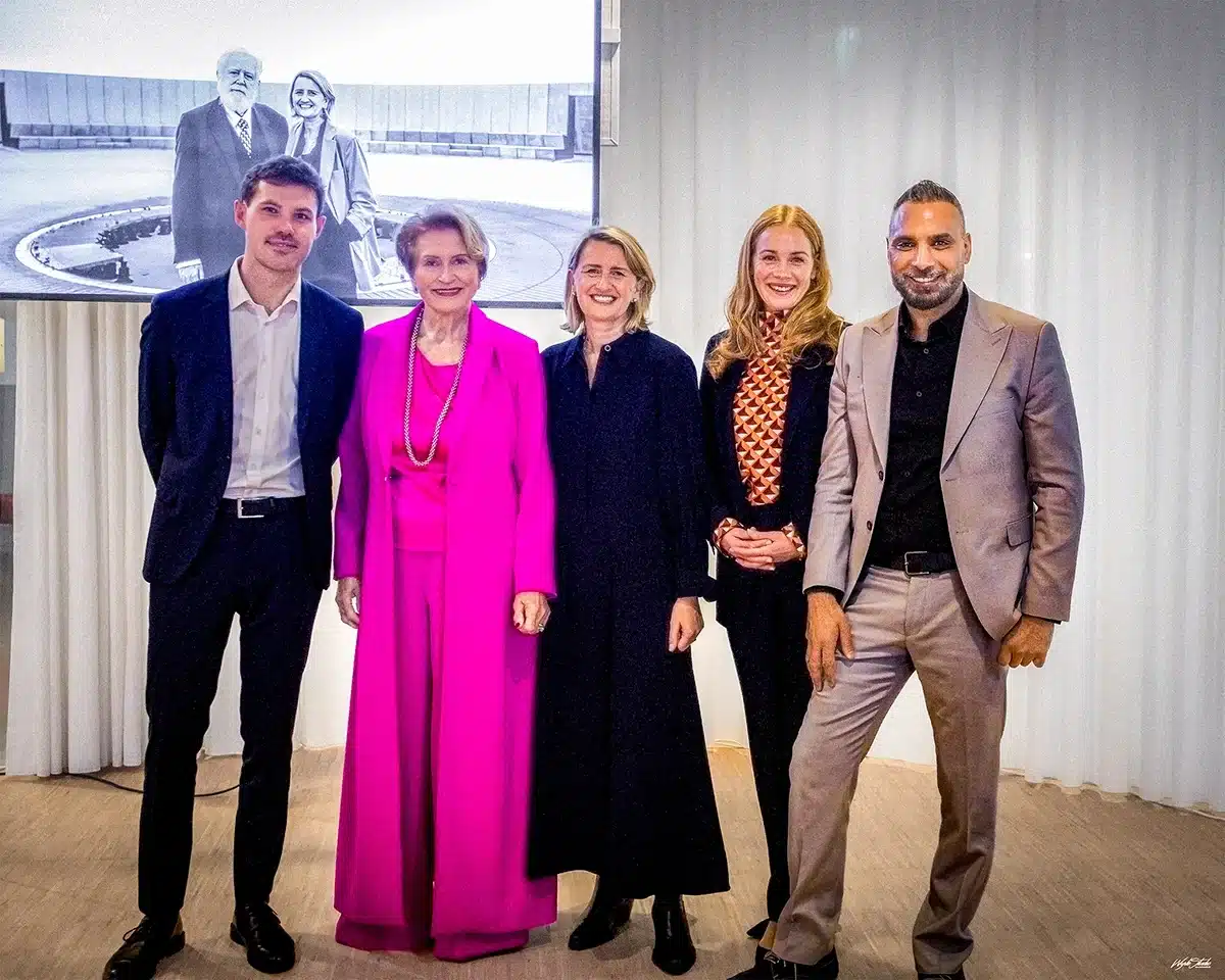 Borgmester Anders Winnerskjold, Karin Salling, Rebecca Matthews, Laura Hay Uggla og Rabih Azad-Ahmad samlet ved pressemødet om The Dome på ARoS Borgmester Anders Winnerskjold, Karin Salling, Rebecca Matthews, Laura Hay Uggla og Rabih Azad-Ahmad samlet ved pressemødet om The Dome på ARoS