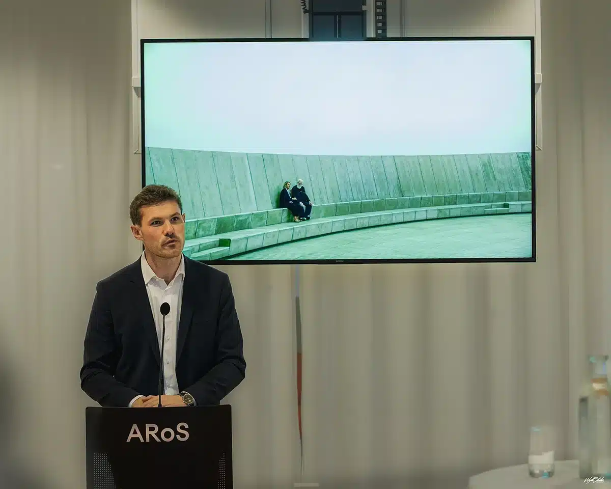Borgmester Anders Winnerskjold taler ved pressemødet om The Dome på ARoS Aarhus Kunstmuseum Borgmester Anders Winnerskjold taler ved pressemødet om The Dome på ARoS Aarhus Kunstmuseum