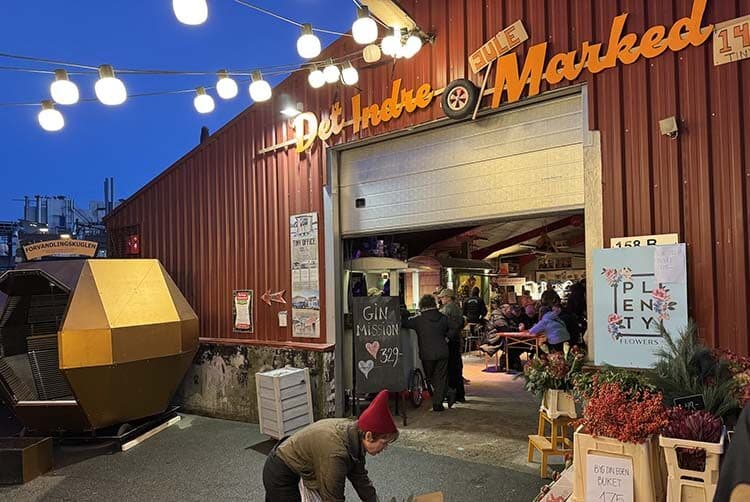 Det Indre Julemarked paa Sydhavnen 2025 » Aarhus Inside Det Indre Julemarked på Sydhavnen 2025