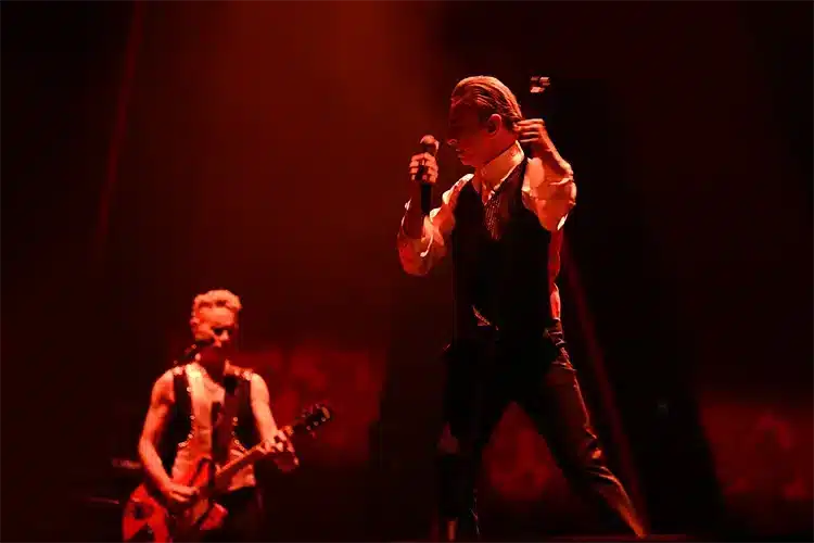 Oplev Depeche Mode på det store lærred