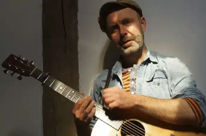 Jens Billingsø solo på Cafe Støj