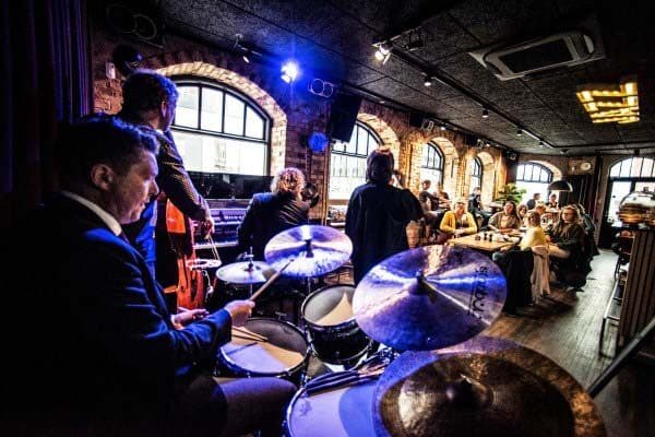 Leths nytårsjazz og bobler på Cafe Støj - foto Cafe Støj