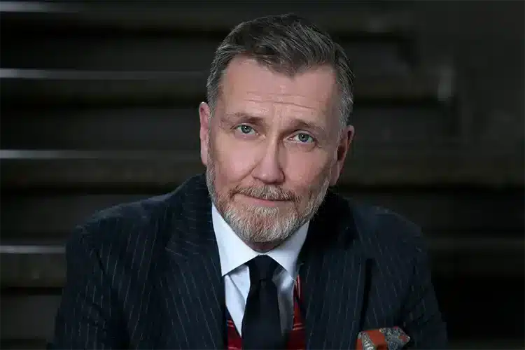 Surrounded by Idiots – Thomas Erikson live paa Hermans » Aarhus Inside Surrounded by Idiots – Thomas Erikson live på Hermans