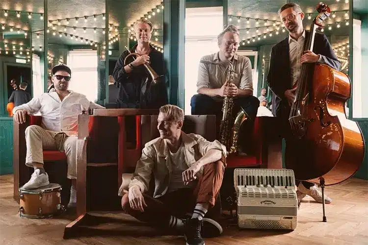 Mames Babegenush Klezmer koncert paa turkis » Aarhus Inside Mames Babegenush - Klezmer-koncert på turkis