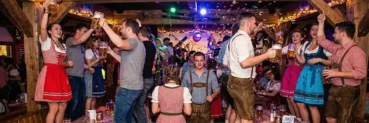 Nytårsaften 2025 - Heidi's Bier Bar