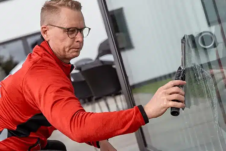 Så meget får østjyske boligejere ud af håndværkerfradraget på vinduespudsning i 2025