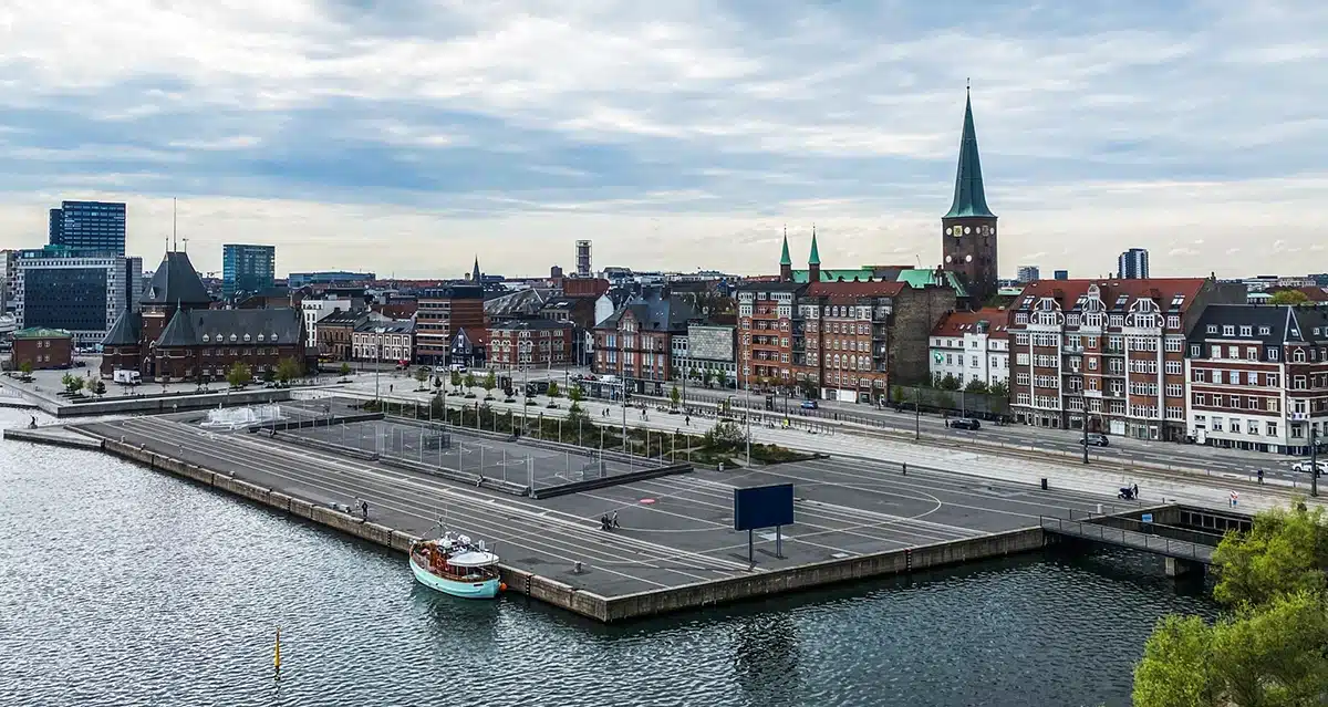 Udsigt fra Navitas ud over havnefronten