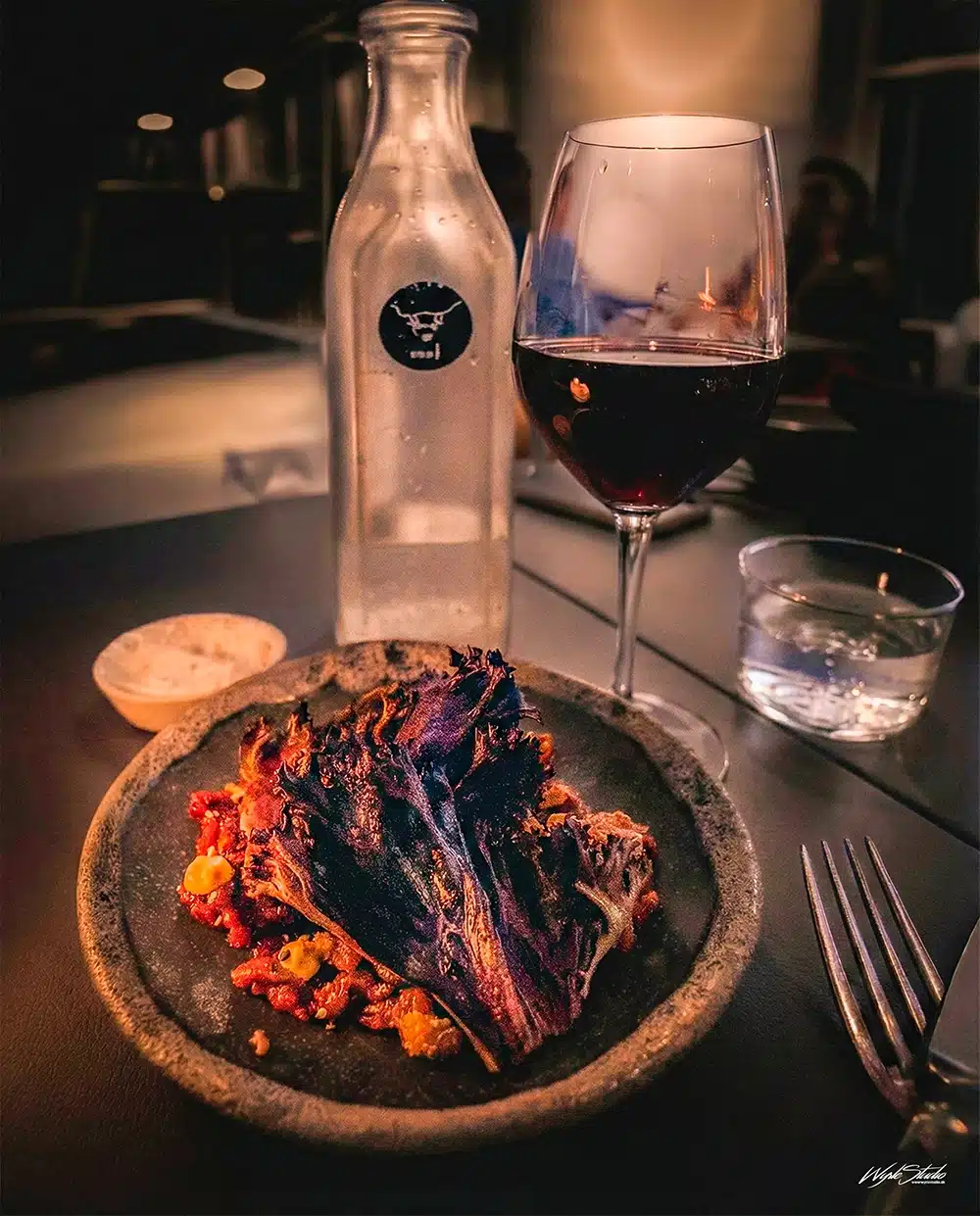 En anretning af krondyr tatar med gochujang hos Restaurant Møf