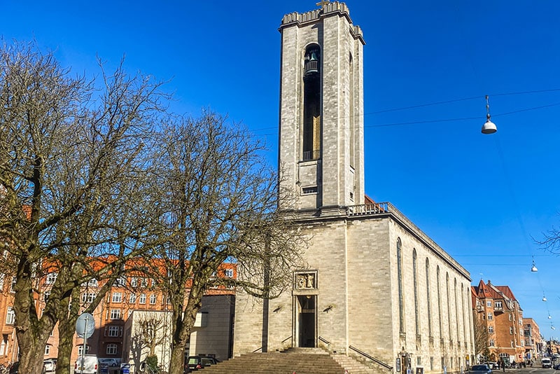 100 aar paa Frederiksbjerg Her er din guide til jubilaeumsfesten i Skt. Lukas Kirke » Aarhus Inside 100 år på Frederiksbjerg: Jubilæumsfesten i Skt. Lukas Kirke