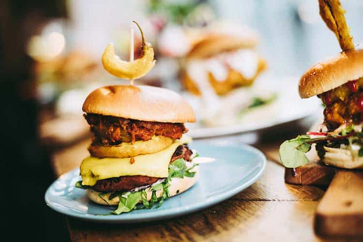 Bingo & Burgers i Markedshallen - Envato billede