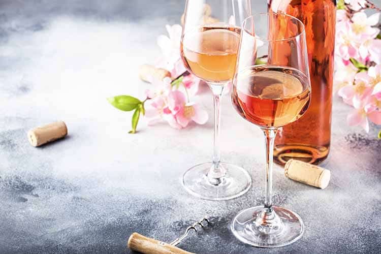 Rosébanko hos BARe VIN - Envato billede