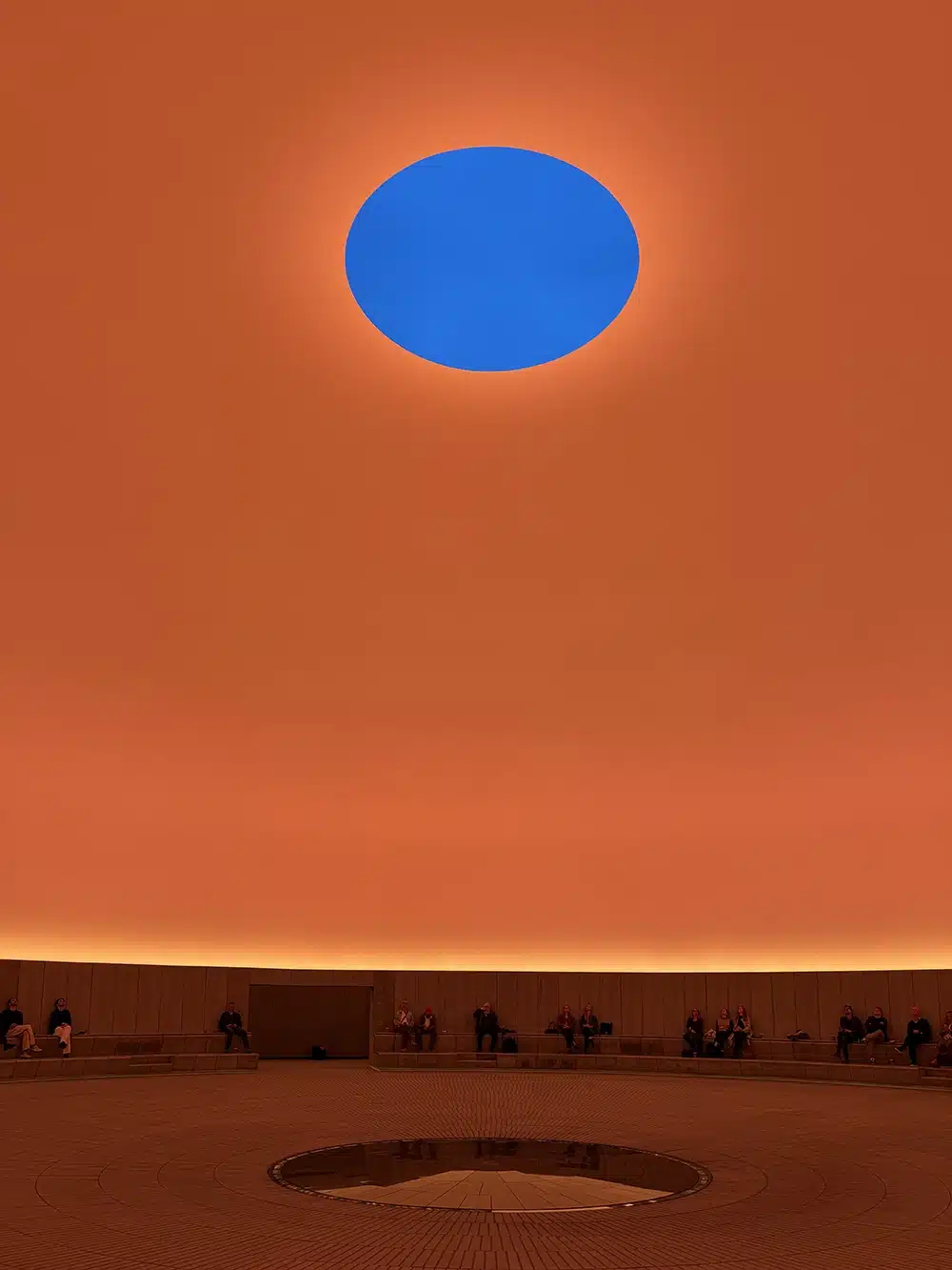 ARoS - As Seen Below - The Dome, a Skyspace by James Turrell - Foto Christina Hazelden - orange