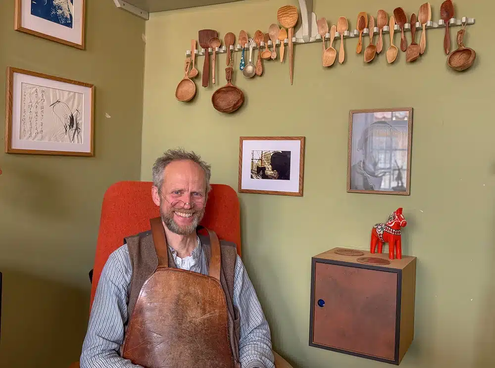 Lars Kjeldsen i sin stue i Den Gamle By