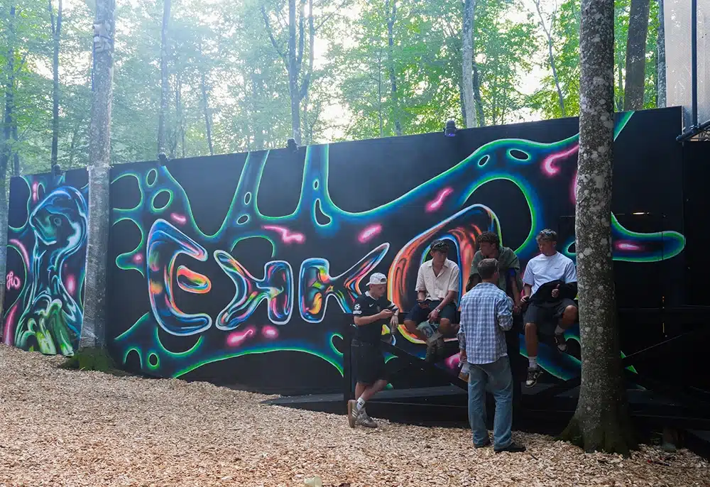 Graffitivæg ved den nye EKKO-scene på Smukfest 2026 Graffitivæg ved den nye EKKO-scene på Smukfest 2026