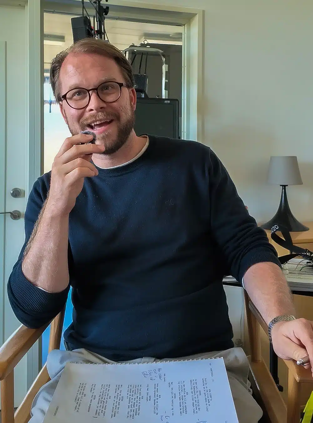 Instruktør Mads Mengel under optagelserne til Danefæ sæson 2.