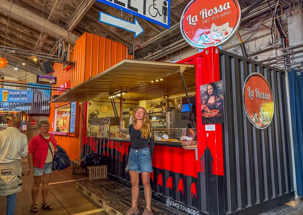 Angela foran La Rossa på Aarhus Street Food i Aarhus