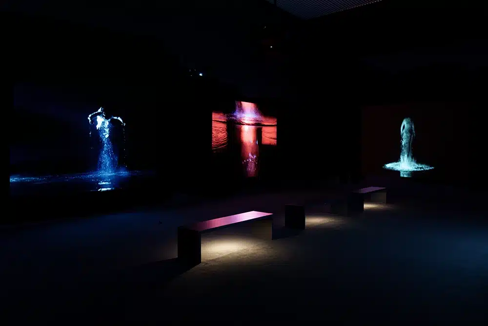 Favoritter fra samlingen på ARoS - Foto Mads Smidstrup - Five Angels for the Millennium – Bill Viola Favoritter fra samlingen på ARoS - Foto Mads Smidstrup - Five Angels for the Millennium – Bill Viola