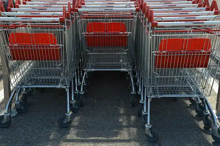 Indkøbsvognen som stille hovedperson i byens hverdag