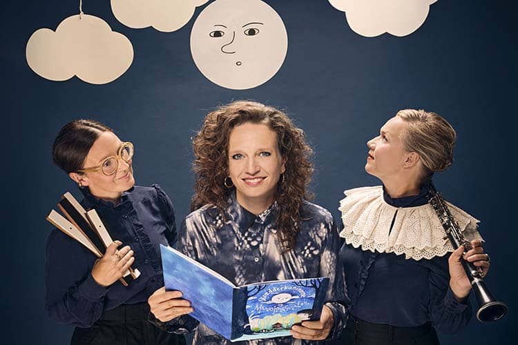 Lyt til Maanen Papirskoven Kristine Funch » Aarhus Inside Lyt til Månen Papirskoven - Kristine Funch