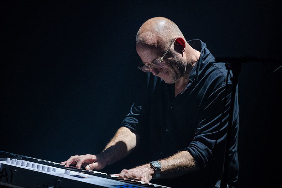 Nikolaj Steen alene på scenen i Musikhuset efter 25 års pause