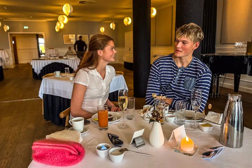 Brunch gæster hos Varna