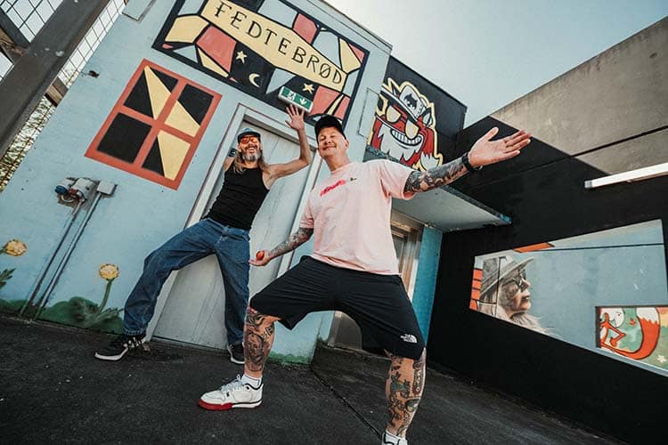 Train - Jonny Hefty & Jøden credit Morten Holmsgaard