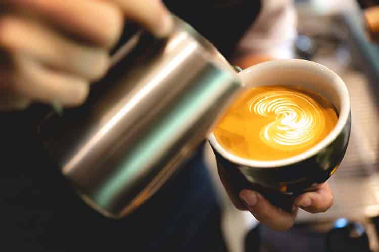 Kursus i latte art hos EUROPA Kaffe & Te